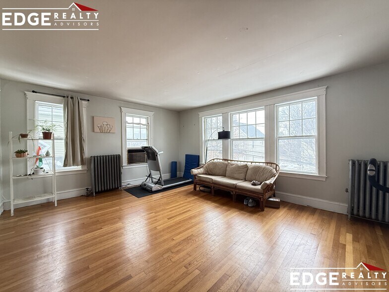 Building Photo - 29 Washington Ave