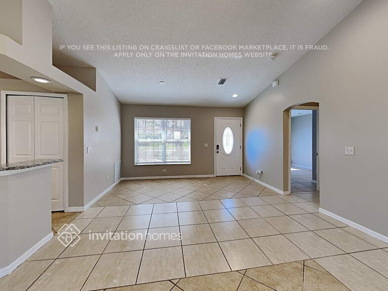 Building Photo - 5953 NW Brenda Cir