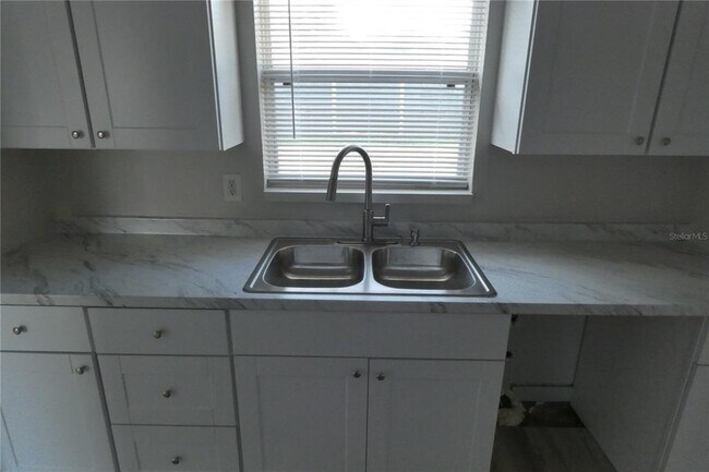 Building Photo - 2580 58th Ave N