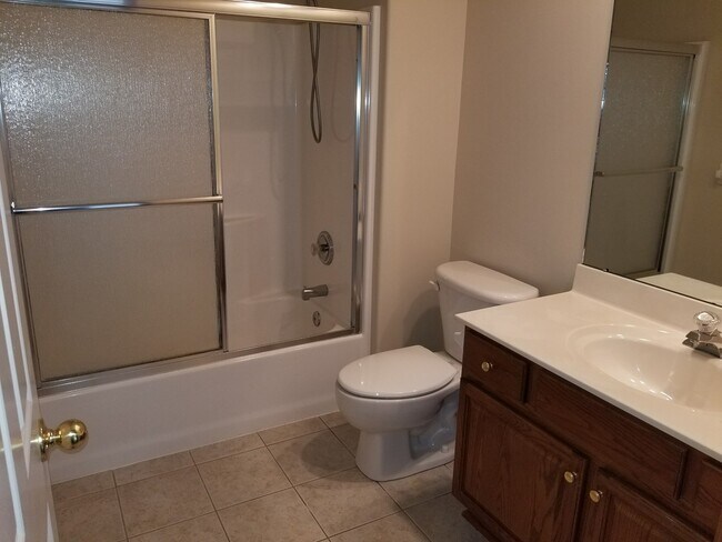 Building Photo - 501 Radcliff Dr