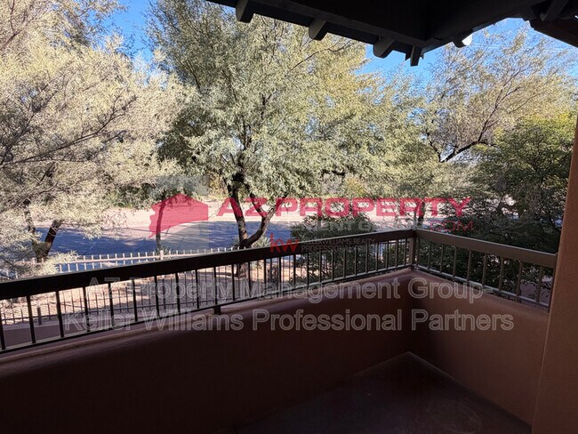 Building Photo - 20660 N 40th St