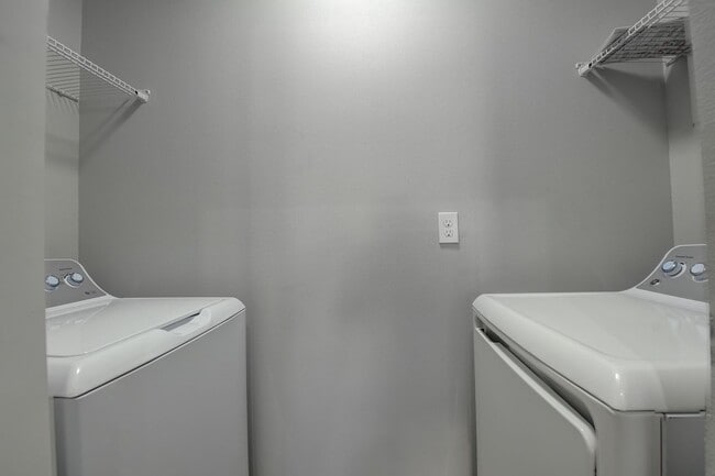 Building Photo - Frederick Isles Townhomes - Delray Beach