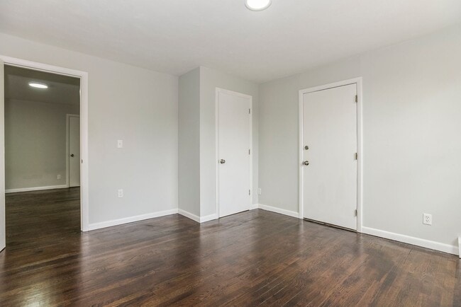 Building Photo - 140 Nash St