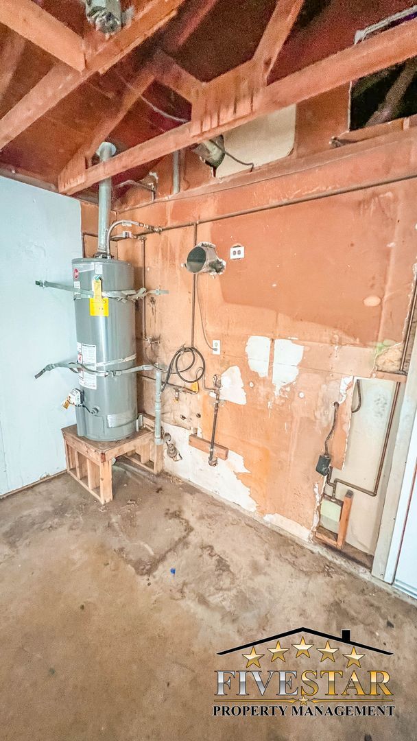 Building Photo - 3311 Camellia Dr