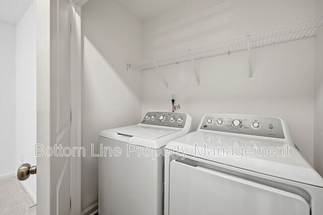 Building Photo - 2308 Oakwood Mdws Ct