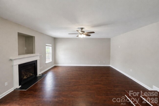 Building Photo - 10545 Barvas St