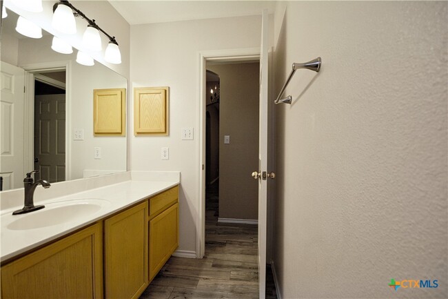 Building Photo - 1180 Berry Creek Dr