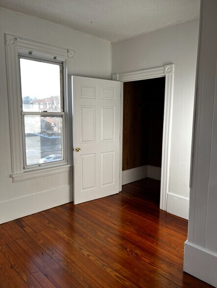 Building Photo - 170 Franklin Ave