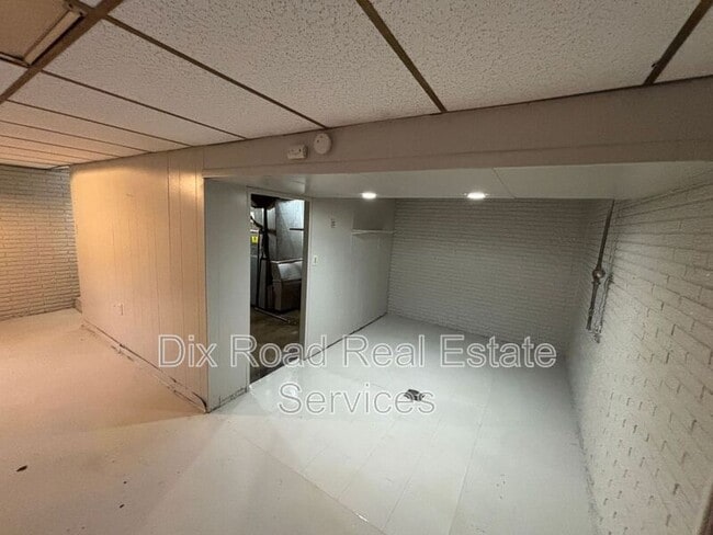 Building Photo - 2140 Rangoon Ct