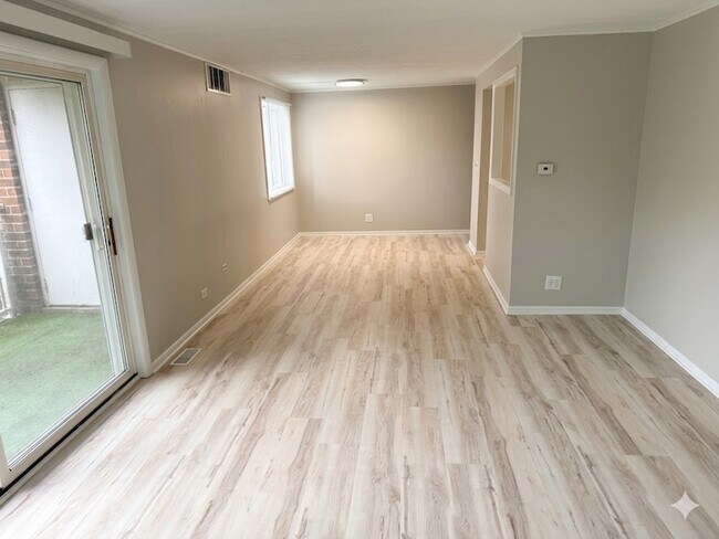 Building Photo - 1104 Mercury Dr