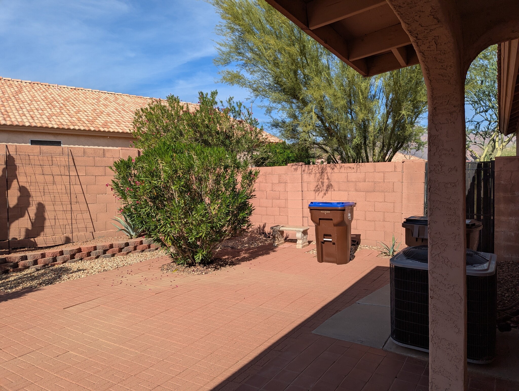 Building Photo - 9287 E Shasta Dr