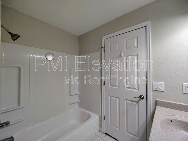 Building Photo - 16938 E Prentice Pl