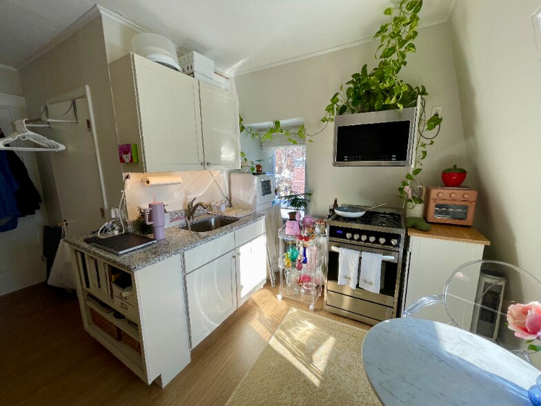 Building Photo - 36 Central Ave