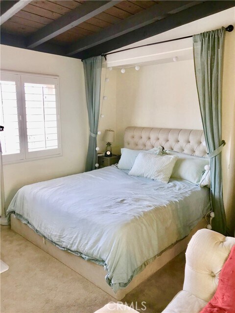 Building Photo - 334 11th St