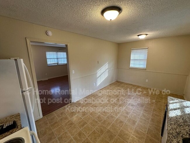 Building Photo - 124 N Garfield St