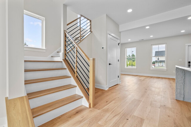 Building Photo - 9 June Dr