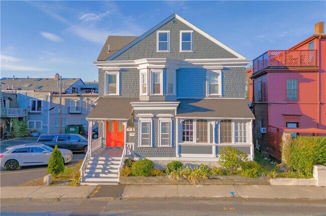 Building Photo - 12 Catherine St