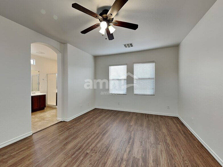 Building Photo - 19133 E Seagull Dr