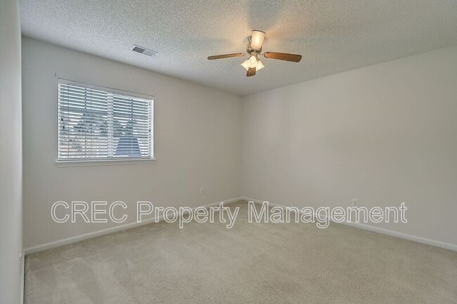 Building Photo - 1354 Pinyon Pine Dr