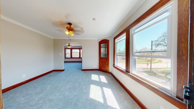 Building Photo - 6711 Dartworth Dr