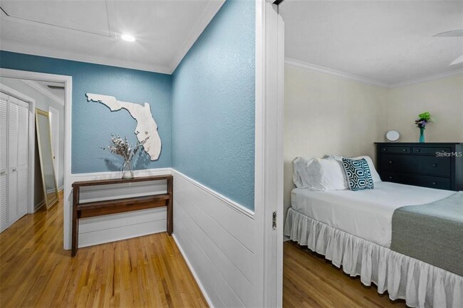 Building Photo - 2014 8th Terrace SE