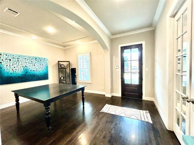 Building Photo - 2852 Amesbury