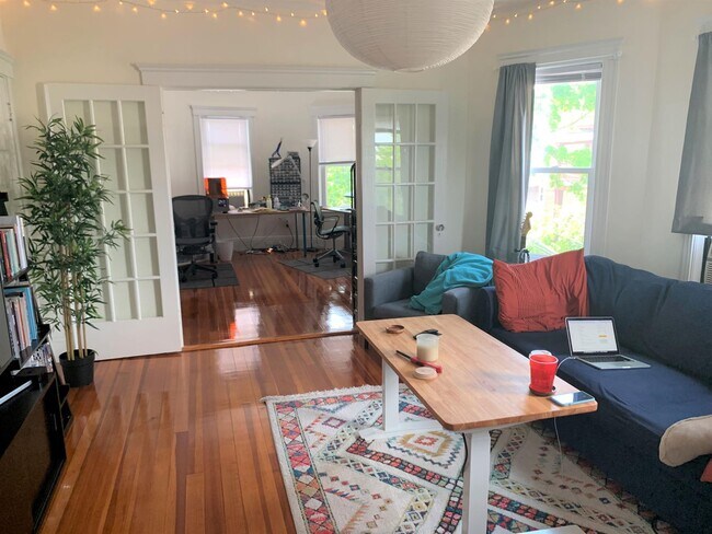 Primary Photo - 11 Myrick St