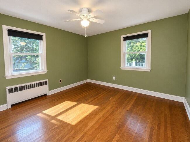 Building Photo - 6797 Lawnton St