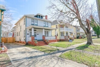 Building Photo - Spacious apartment for rent in Portsmouth ...