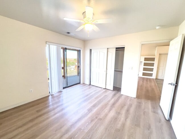 Building Photo - DUPLEX - CAMP VERDE