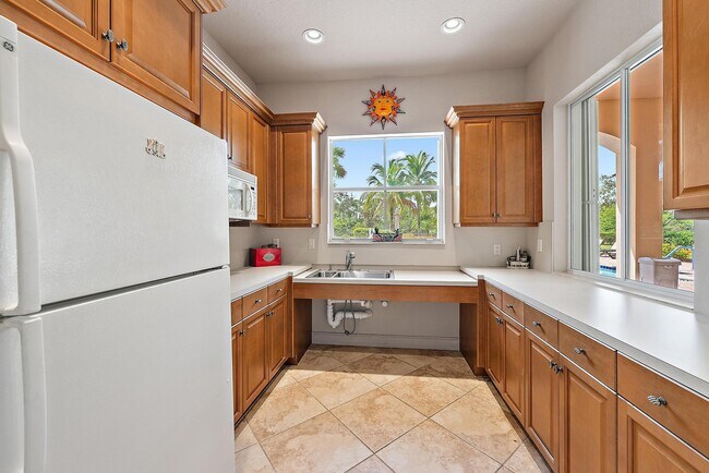 Building Photo - 10236 Orchid Reserve Dr