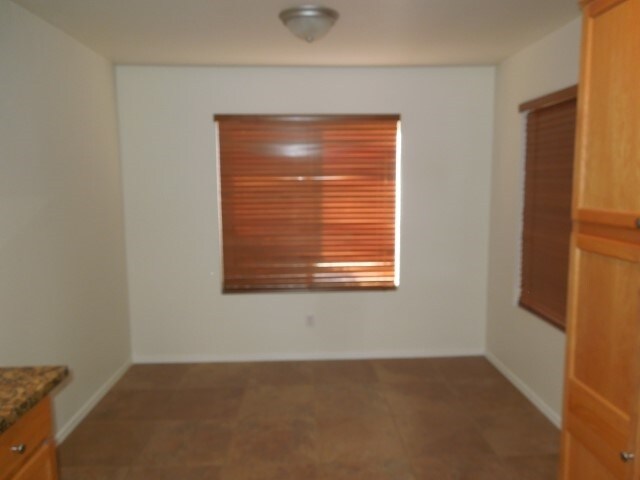 Building Photo - 15834 W Mohave St