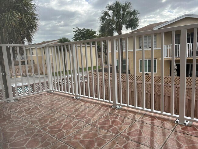 Building Photo - 4660 NW 79th Ave