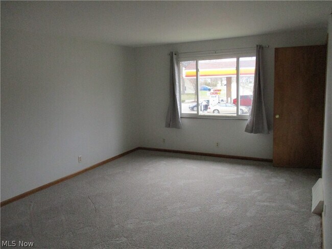 Building Photo - 2940 6th St