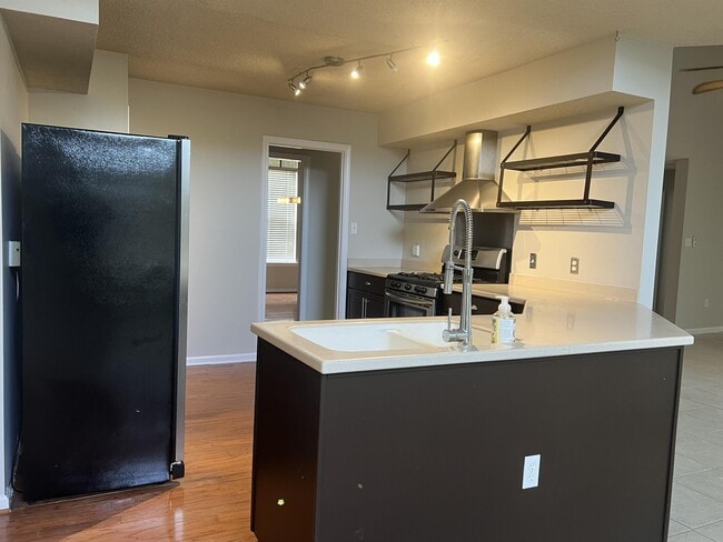 Building Photo - 174 Shady Hill Cir