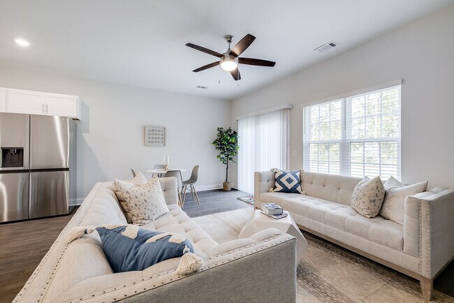 Building Photo - 127 Belleau Woods Cir