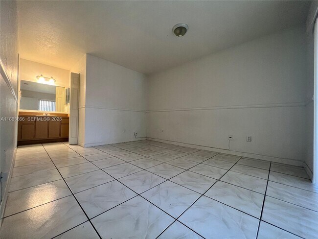 Building Photo - 6515 W 27th Ct