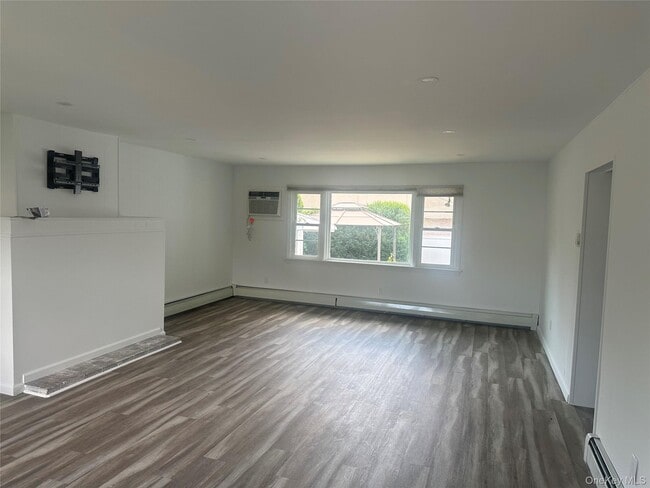 Building Photo - 168 Lenox Ave