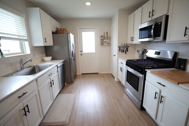 Building Photo - 4122 Brazos Brk Trl