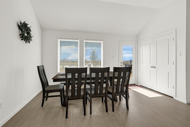 Building Photo - 27711 Seascape Vlg Dr