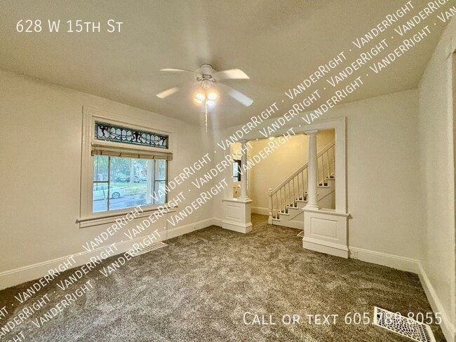 Building Photo - 628 W 15th St