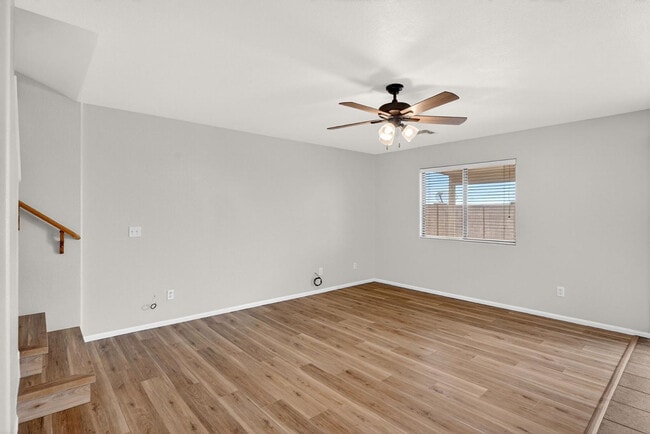 Building Photo - 41628 W Hillman Dr