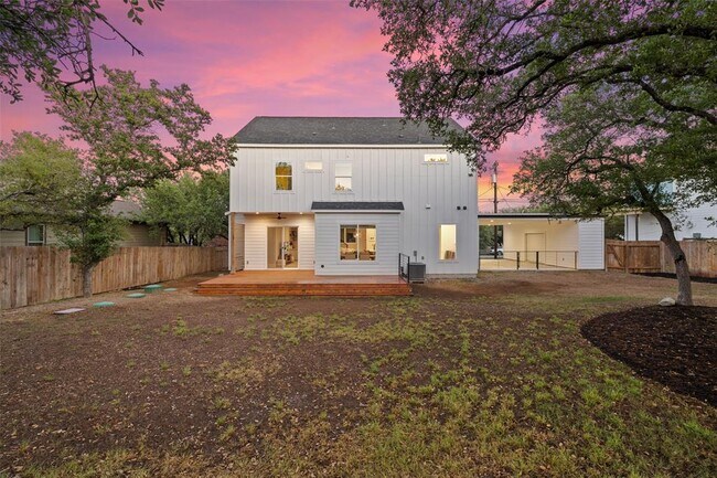 Building Photo - 22218 Briarcliff Dr