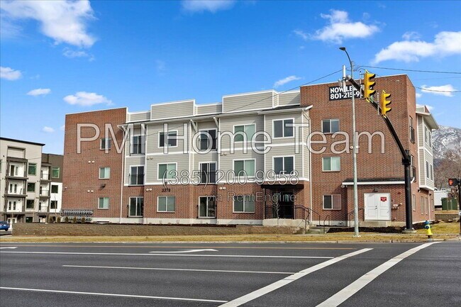 Building Photo - 3378 Washington Blvd