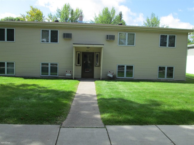 Primary Photo - 2 br, 1 bath Apartment - 525 Oxford St