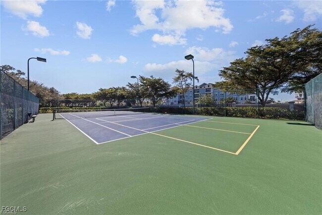 Building Photo - 9999 Chiana Cir