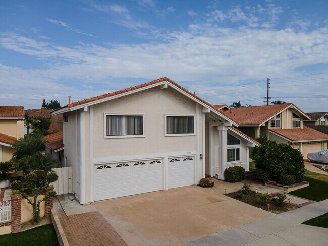 Building Photo - Fountain Valley Family home