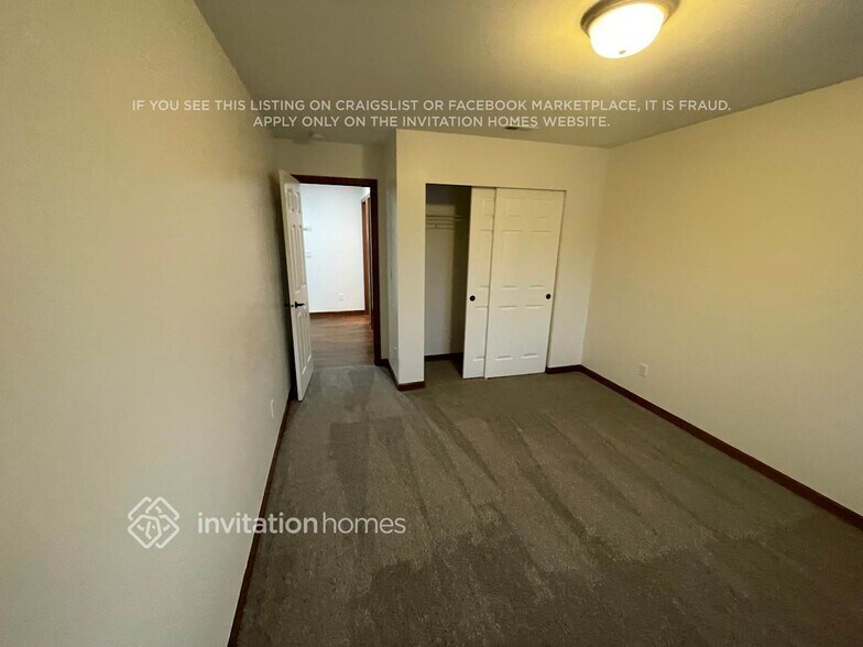 Building Photo - 109 Ames St NE