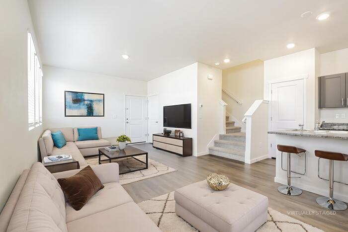 Building Photo - 13423 Oneida Ln