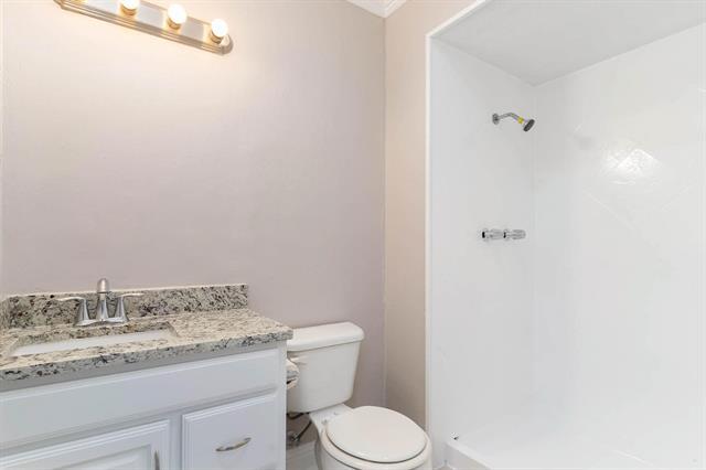 Building Photo - 2223 Lockwood Dr